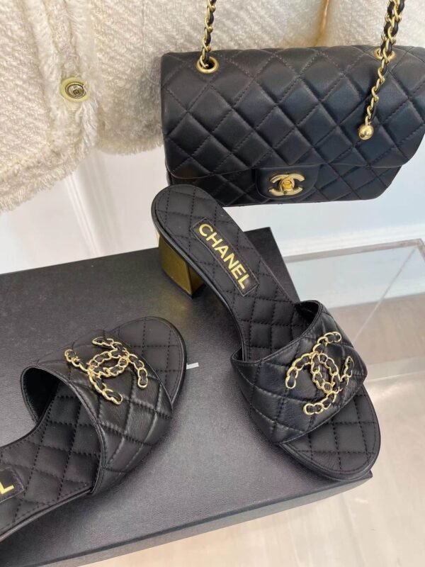 CHANEL 2023 BLACK GOATSKIN SHINY LEATHER GOLD CC SLIDES HIGH HEELS