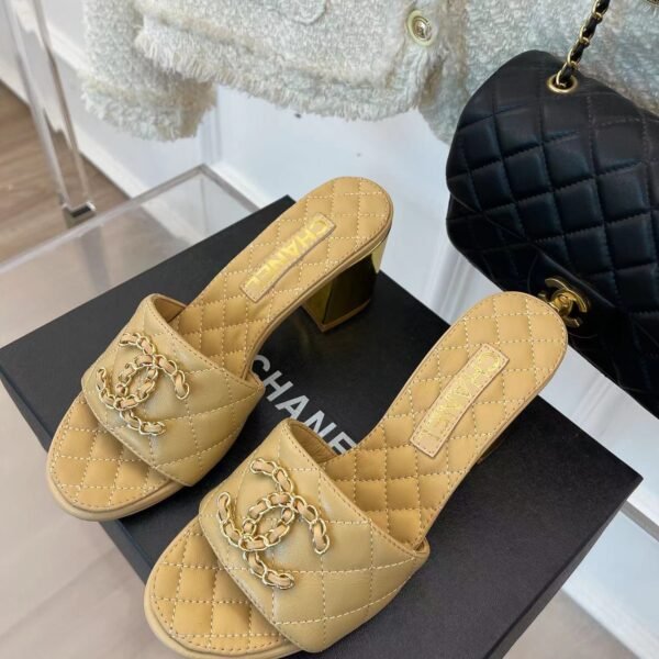 CHANEL 2023 BLACK GOATSKIN SHINY LEATHER GOLD CC SLIDES HIGH HEELS