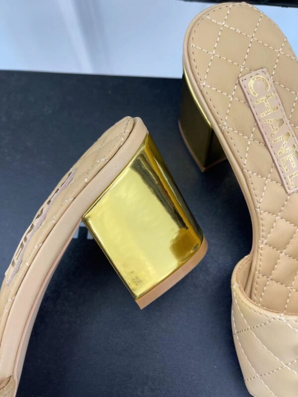 CHANEL 2023 BLACK GOATSKIN SHINY LEATHER GOLD CC SLIDES HIGH HEELS