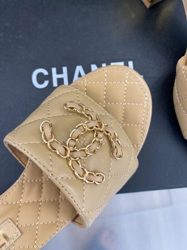 CHANEL 2023 BLACK GOATSKIN SHINY LEATHER GOLD CC SLIDES HIGH HEELS