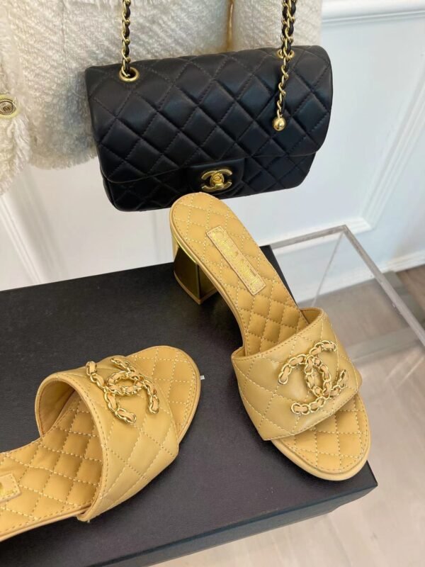 CHANEL 2023 BLACK GOATSKIN SHINY LEATHER GOLD CC SLIDES HIGH HEELS