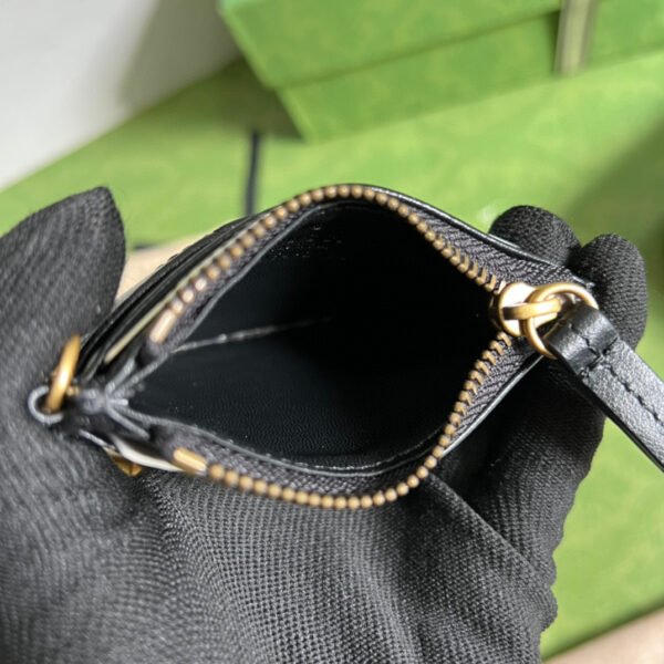 Gucci Keychain Wallet