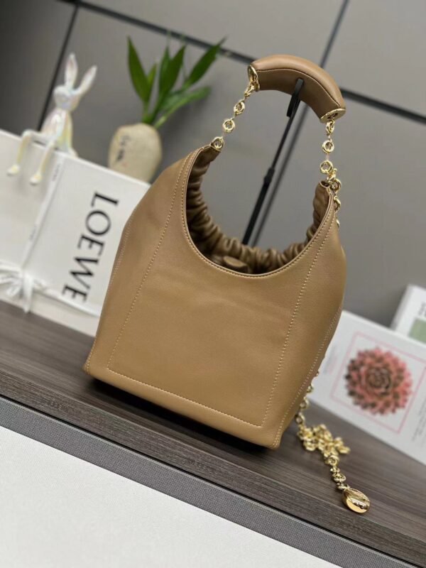 LOEWE Medium Squeeze bag in nappa lambskin