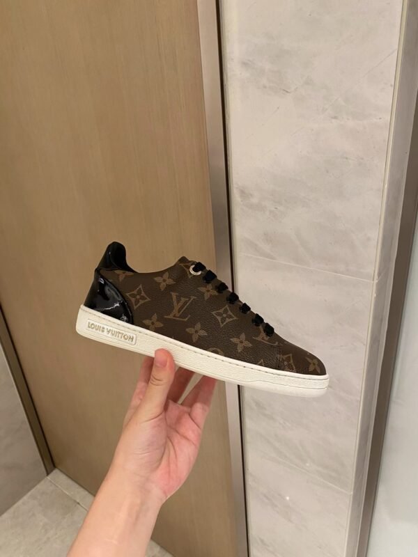 Louis Vuitton WMNS Frontrow Monogram Sports Shoes