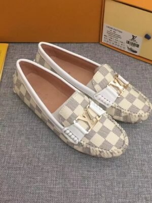 LV Flats