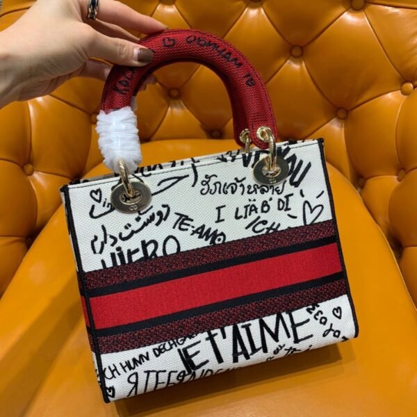 ‘I Love You’ Lady Dior