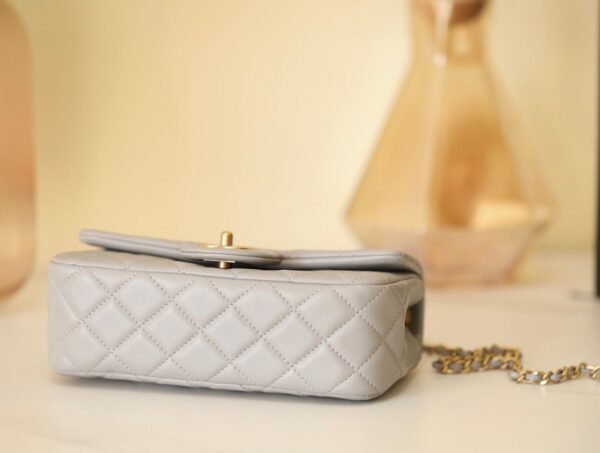 Chanel Golden ball in grey