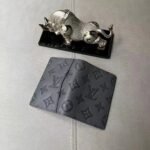 Louis vuitton small wallets for men