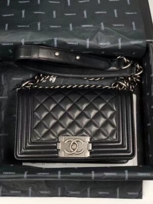 BOY CHANEL Small