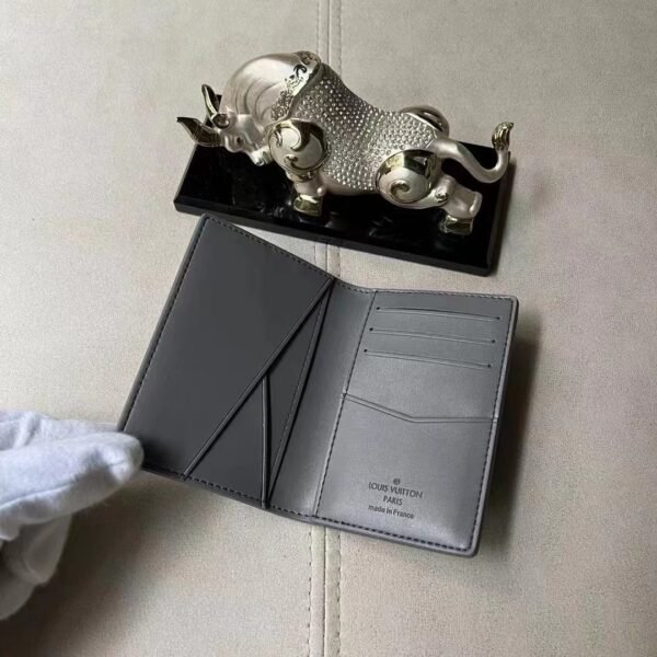 Louis vuitton small wallets for men