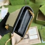 Gucci Leather clutch