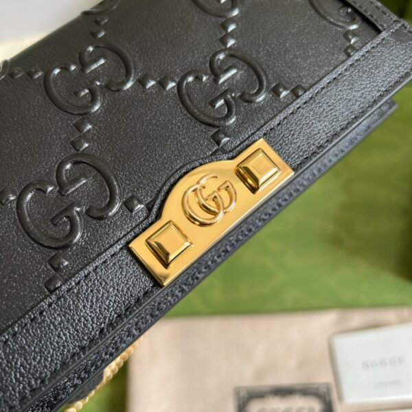 Gucci Leather clutch