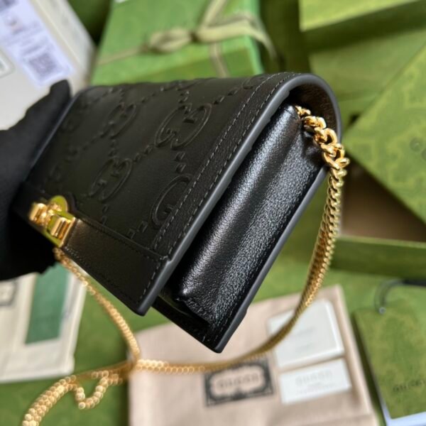 Gucci Leather clutch