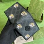 Wallet with Interlocking G