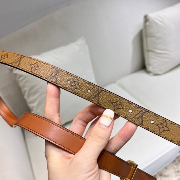 LV Diamond Plug Outlet