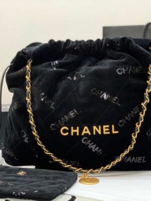 CHANEL 22