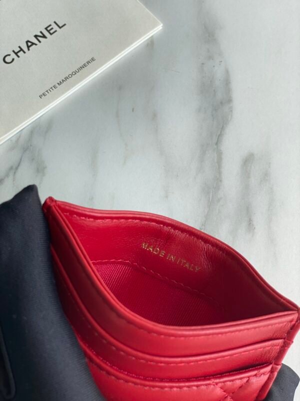 CHANEL 19 CARD HODLER