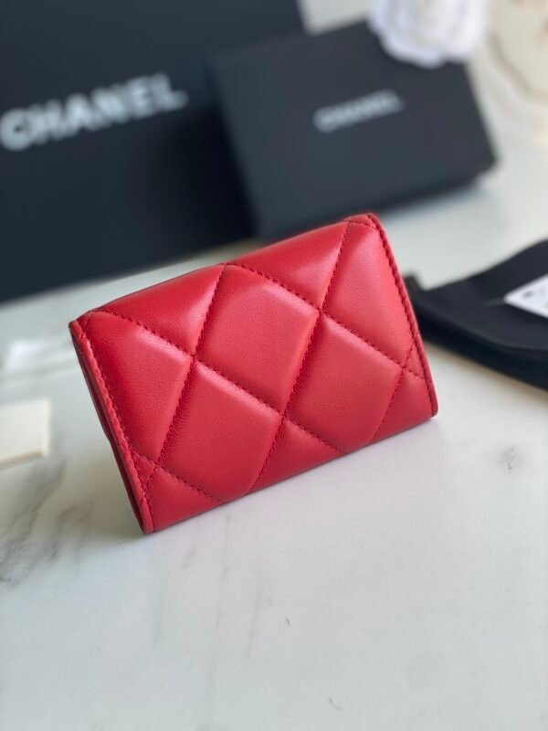 CHANEL 19 FLAP CARD HOLDER