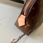 Louis Vuitton Pochette Cosmetique