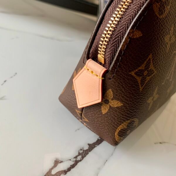 Louis Vuitton Pochette Cosmetique