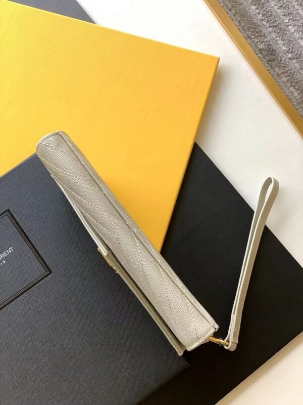 CASSANDRE SAINT LAURENT MATELASSÉ FLAP POUCH IN QUILTED GRAIN DE POUDRE EMBOSSED LEATHER