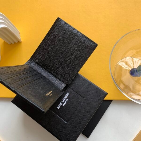 CASSANDRE EAST/WEST WALLET IN GRAIN DE POUDRE EMBOSSED LEATHER