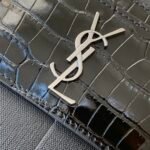 CASSANDRE MATELASSÉ CARD CASE IN GRAIN DE POUDRE EMBOSSED LEATHER