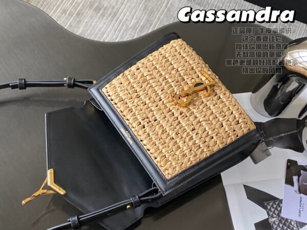 CASSANDRA MEDIUM CHAIN BAG IN CROCODILE-EMBOSSED SHINY LEATHER