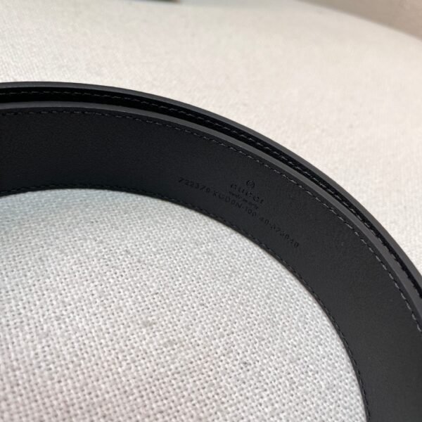 GG belt with silver buckle