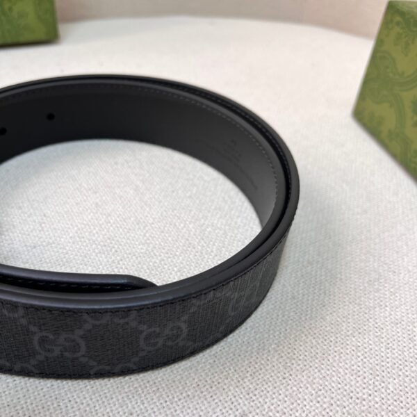 GG belt with silver buckle