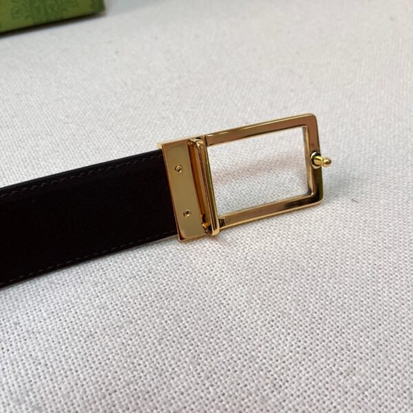 GG belt with silver buckle