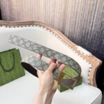 GG belt with silver buckle