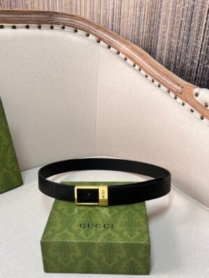 GG belt with silver buckle