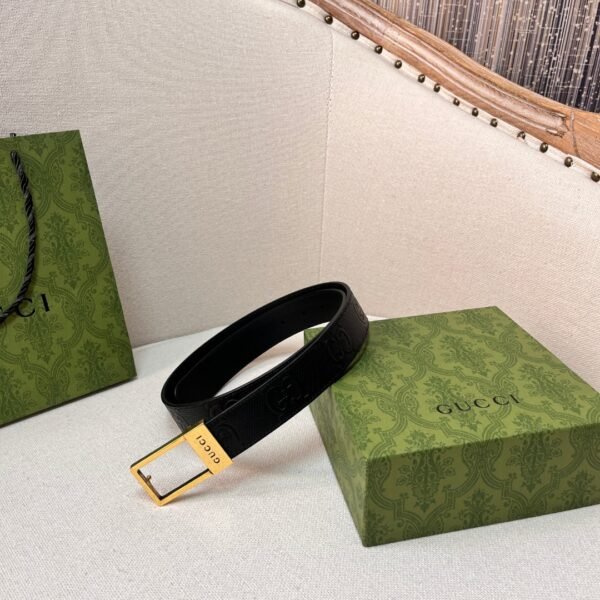 GG belt with silver buckle