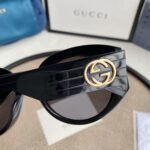 OVERSIZED ROUND SUNGLASSES