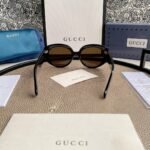 OVERSIZED ROUND SUNGLASSES