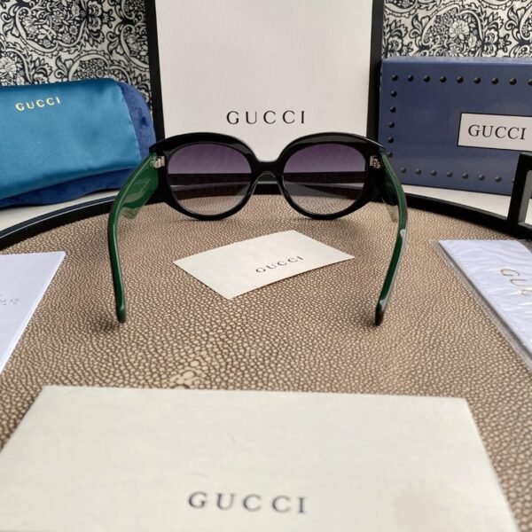 OVERSIZED ROUND SUNGLASSES