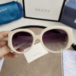 OVERSIZED ROUND SUNGLASSES