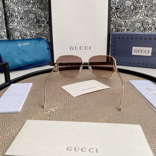 GUCCI SUNGLASSES