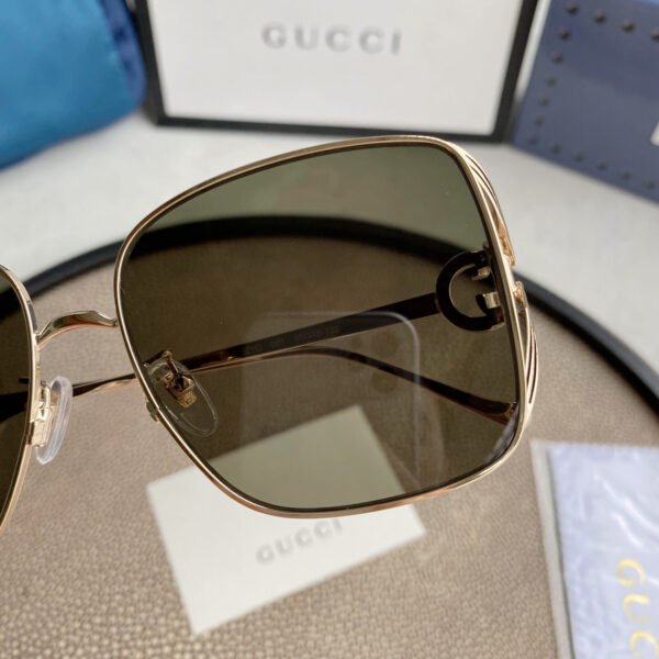 GUCCI SUNGLASSES