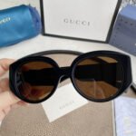 OVERSIZED ROUND SUNGLASSES