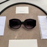 OVERSIZED ROUND SUNGLASSES