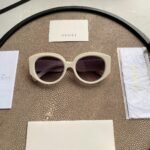 OVERSIZED ROUND SUNGLASSES