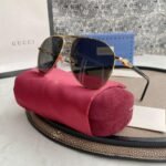 AVIATOR FRAME SUNGLASSES