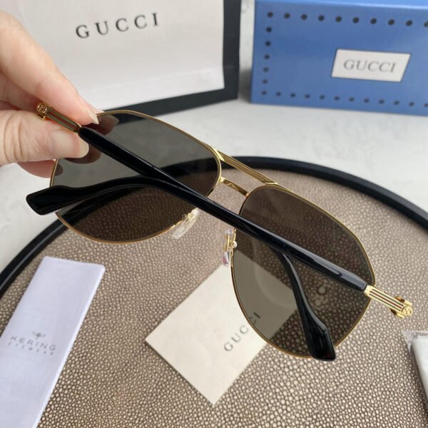 AVIATOR FRAME SUNGLASSES