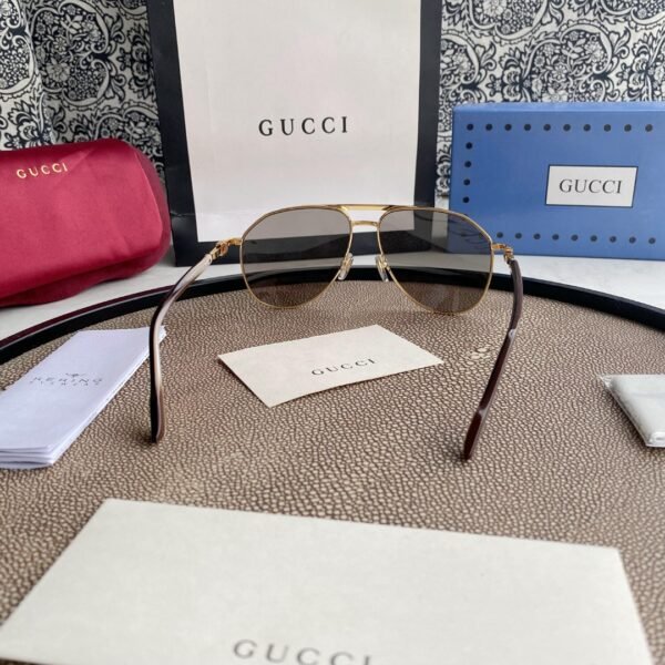 AVIATOR FRAME SUNGLASSES