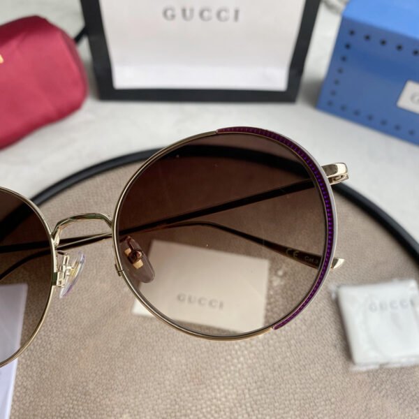 Chloé Eyewear engraved-logo round-frame sunglasses