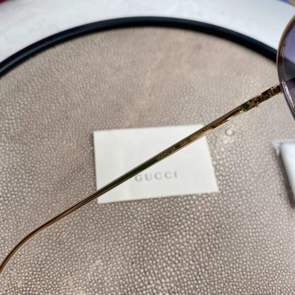 Chloé Eyewear engraved-logo round-frame sunglasses