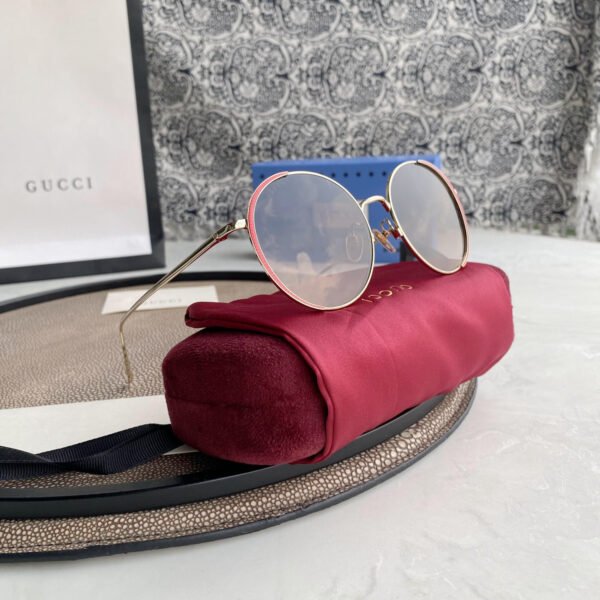 Chloé Eyewear engraved-logo round-frame sunglasses