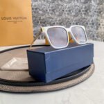 LOUIS VUITTON | rise square sunglasses